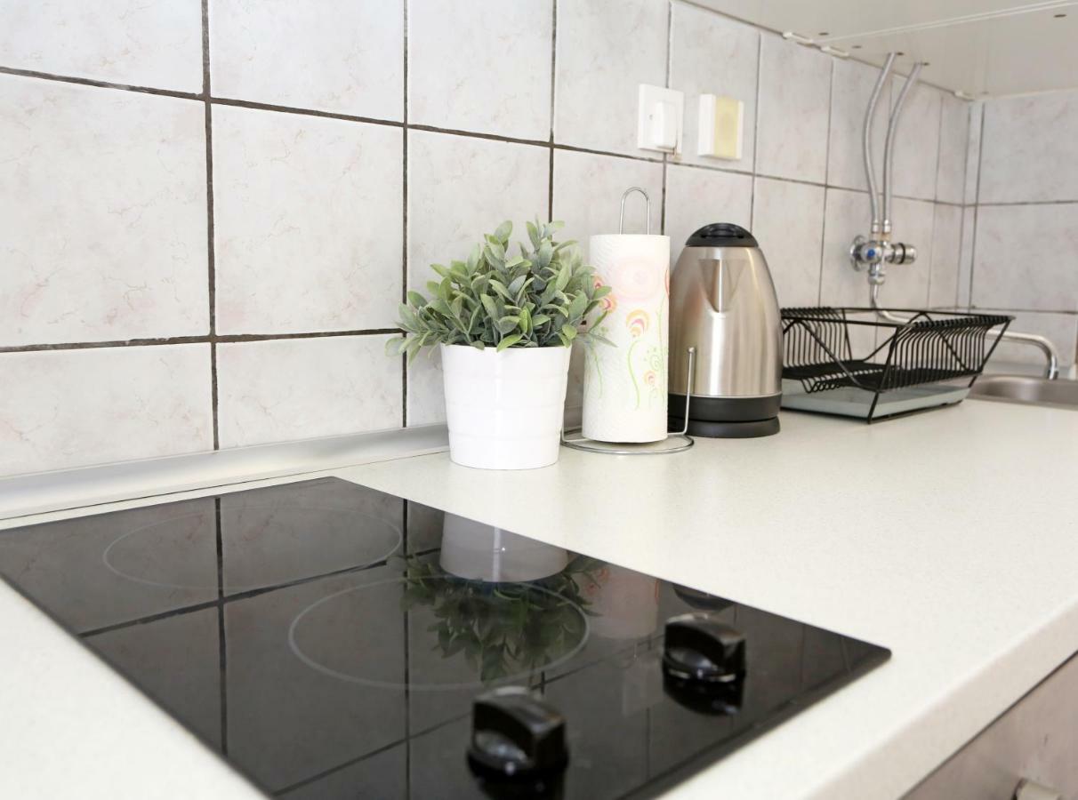 Apartments Tona Zaboric Exterior photo